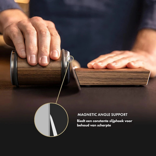 Magnetic rolling manual knife sharpener